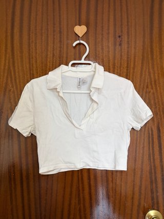 Crop top blanco cuello polo Divided