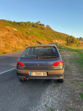 PEUGEOT 306 XSDT 1.9 TURBODIÉSEL