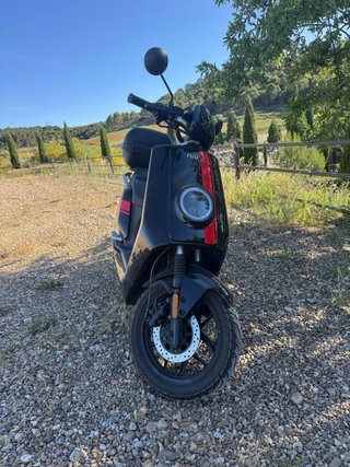 Scooter Eléctrica NIU NQI GTS PRO 2020 (7.200km)