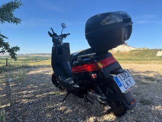 Scooter Eléctrica NIU NQI GTS PRO 2020 (7.200km)