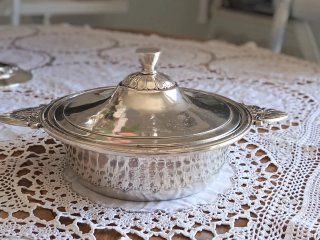 Antico pentolino con coperchio silverplated Broggi