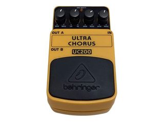 Behringer UC200 Ultra Chorus Pedal Guitarra