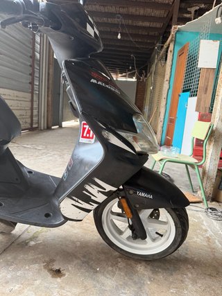 Yamaha Scooter Negro
