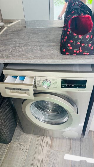 Lavadora Bosch de 8kg de carga, 1200 rpm Serie 6