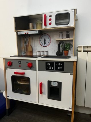Cocinita de madera