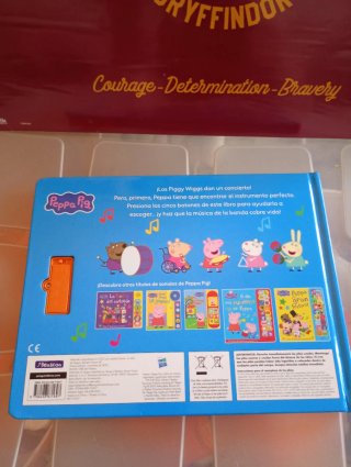 Peppa Pig. Libro con sonidos - Peppa y los inst...
