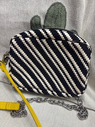 Bolso Bimba y Lola rayas blanco y negro