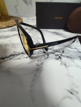 Gafas Tom Ford Negras y Amarillas