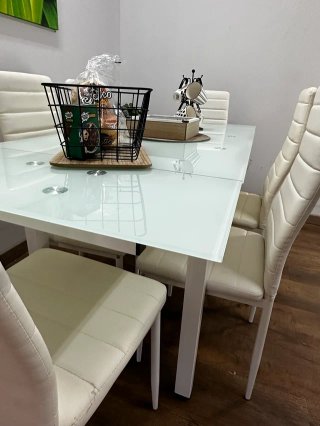OFERTA!!  Mesa de comedor extensible de cristal