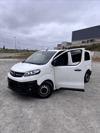 furgoneta opel vivaro 1.5 120 cv