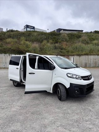 furgoneta opel vivaro 1.5 120 cv
