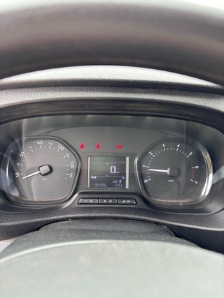 furgoneta opel vivaro 1.5 120 cv