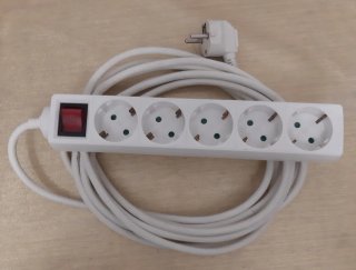 Regleta 5 enchufes con         interruptor 5M