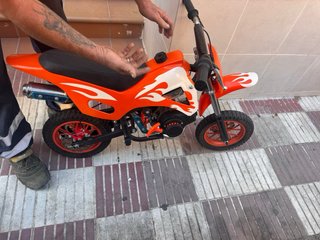 Mini Moto Gasolina Naranja/Blanca Sin Uso