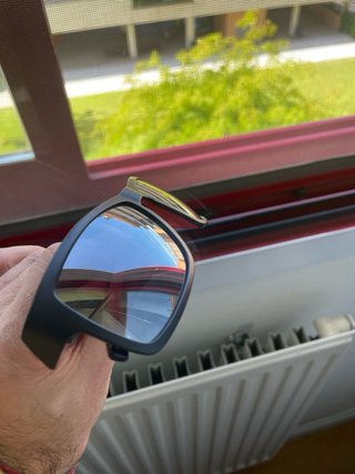 Gafas de sol Orao negras y rojas