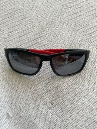 Gafas de sol Orao negras y rojas