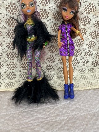 Lote 2 Monster High Clawdeen Wolf 2012
