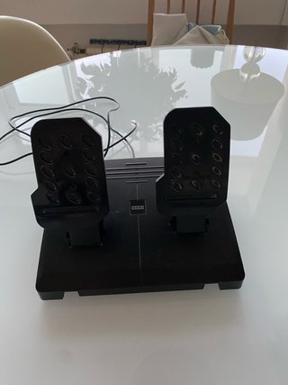 Volante PS4 con Pedales
