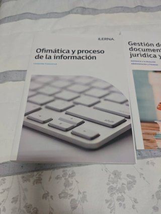 Libros segundo semestre AyF Ilerna