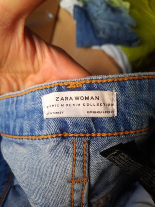 Pantalón vaquero zara mujer bordado flores