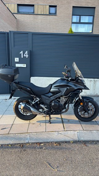 Honda CB500X Adventure Negra
