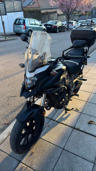 Honda CB500X Adventure Negra