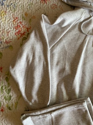 Chandal Zara gris jaspeado oversize (T. S)