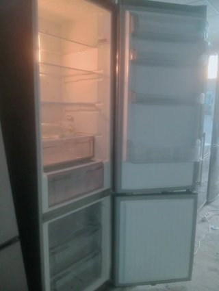 Frigorífico Combi  Marca Fagor  Inox 2 metros alto