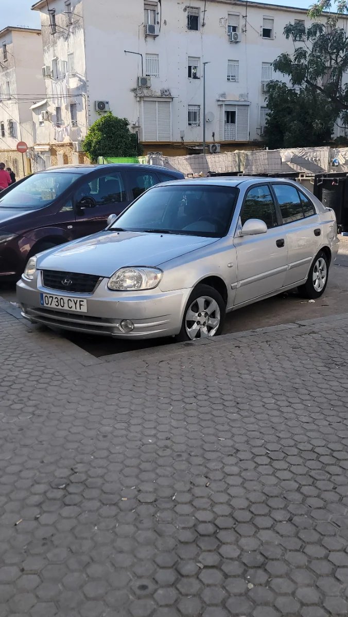 Hyundai Accent 2005 - foto 1