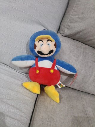 Peluche Mario Pingüino Super Mario Bros