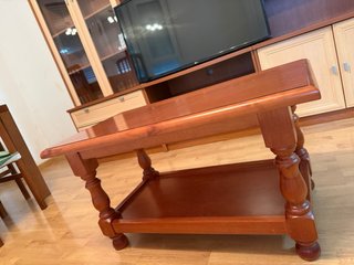 Mesa de centro de madera para salón
