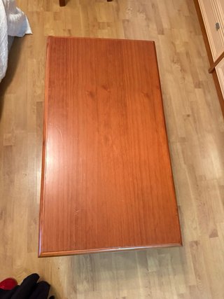 Mesa de centro de madera para salón