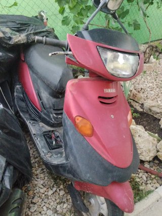 Yamaha Signus 125cc Scooter Roja