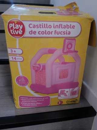 Castillo hinchable Playtive rosa