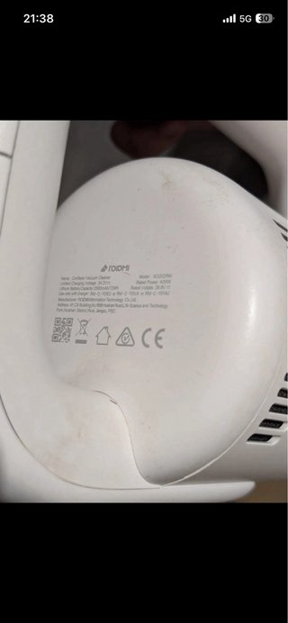 Aspiradora escoba blanca