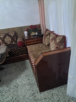 Sofá marroquí beige y marrón