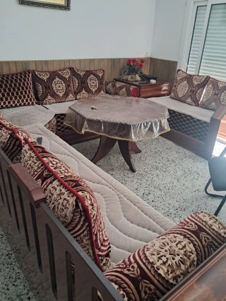 Sofá marroquí beige y marrón