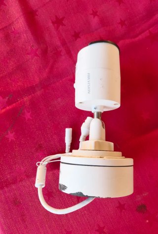 Título: Cámara IP Hikvision DS-2CD2043G2-I