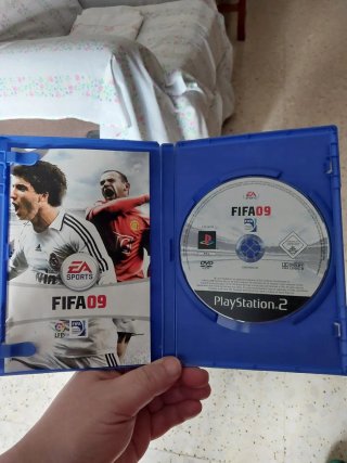 Videojuego FIFA 09 para PS2 en perfecto estado.