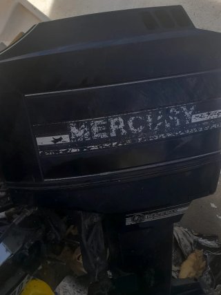 Barca de 6 metros con motor Mercury  150 y remolqu