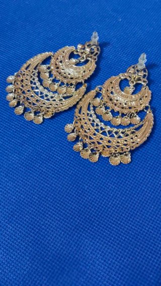 Pendientes dorados estilo boho-chic
