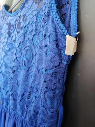 Abito lungo blu elettrico pizzo e chiffon