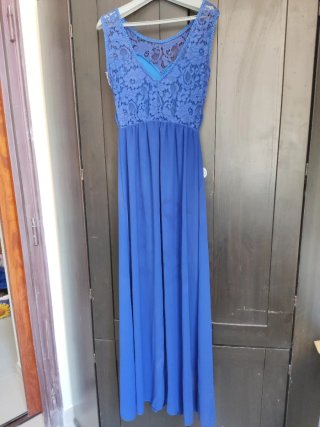 Abito lungo blu elettrico pizzo e chiffon