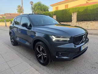 Volvo XC40 B4 197cv ECO 2021 R-Design