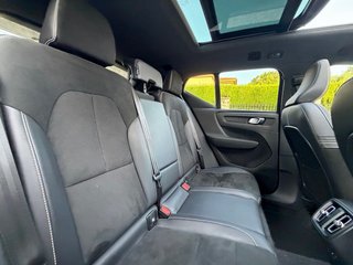 Volvo XC40 B4 197cv ECO 2021 R-Design