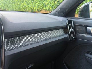 Volvo XC40 B4 197cv ECO 2021 R-Design