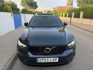 Volvo XC40 B4 197cv ECO 2021 R-Design