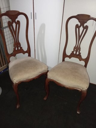 Juego de 2 sillas tapizadas