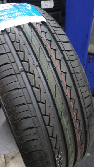 Juego de 4 neumáticos 185/55R15 CF510