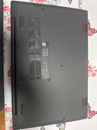 Portátil Lenovo para piezas i3 6ª Gen pantalla rot